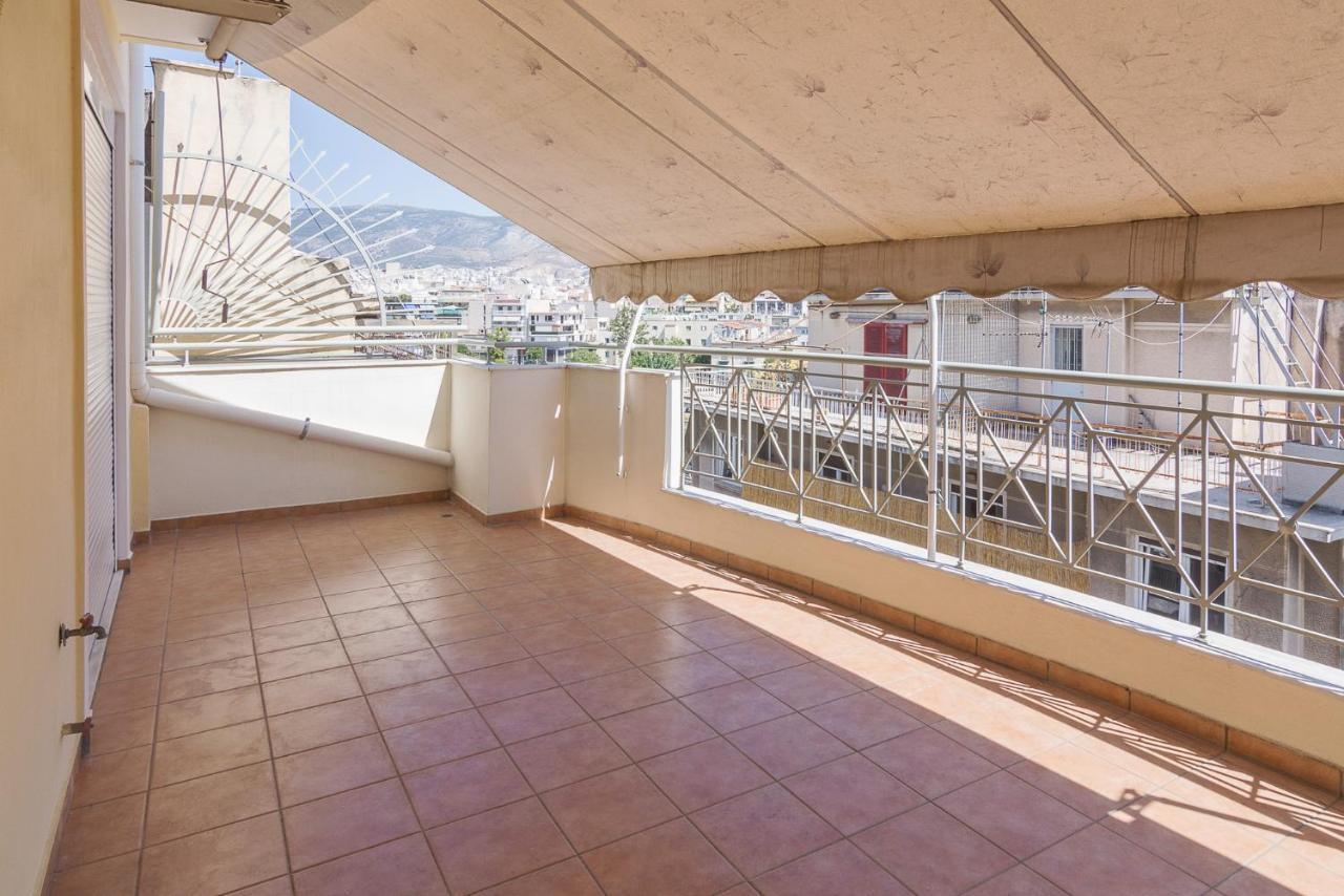 Comfort Apartment In Koukaki Atenas Exterior foto